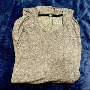 Men’s lulu lemon long sleeve workout shirt!